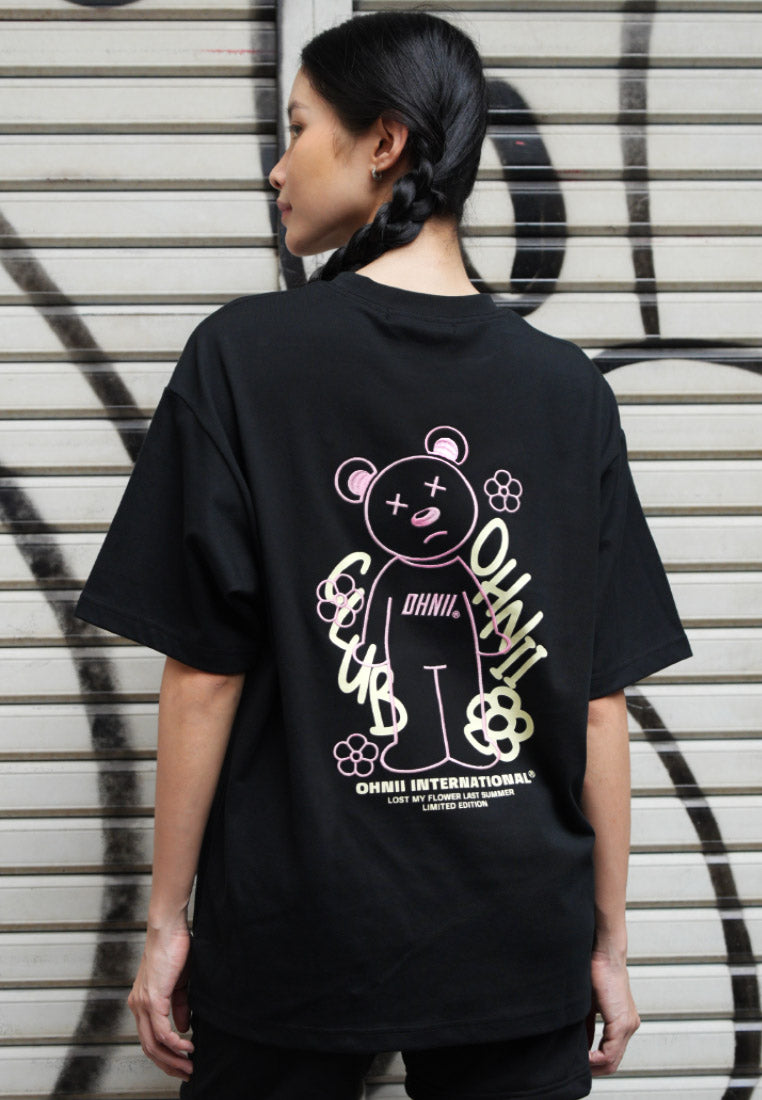 OVERSIZED FLOWER GRAFFITI GLOW IN THE DARK HAUGHTY BEAR (BLACK) COTTON JERSEY TSHIRT